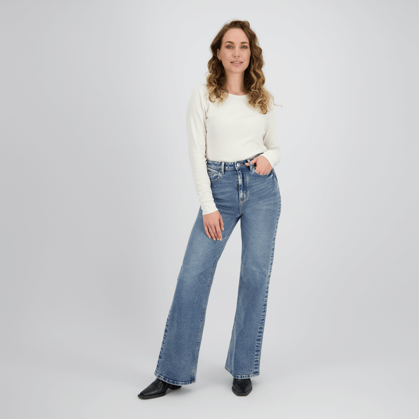 Sierra wide leg jeans